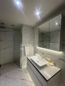 Sinpaş Queen Bomonti Residence by Bondy