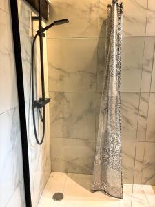 Appartements L'Alcove - Centre-ville - Moderne & Cosy - Commerces a Proximite : photos des chambres