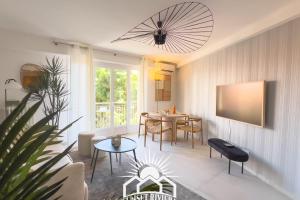 LE ROSSINI Antibes Center AirCo Parking for 4 By Sunset