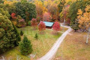 Havenbrook-Hocking Hills Luxury, 10 Acres, Hot Tub