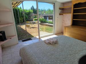 Maisons de vacances Villa provencale avec piscine et jardin prive : photos des chambres
