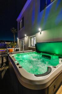 Villas Villa Eden - Le luxe pres des vignobles charentais : photos des chambres