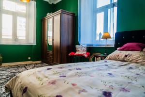 Górna Royal Red Apartment by BookingHost