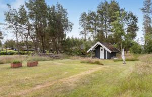 2 Bedroom Nice Home In Sæby
