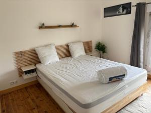 Maisons de vacances Maison de ville avec jardin clos 4 Pers : photos des chambres