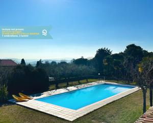 VIVA3 - Numana, ampio trilocale in villa con piscina