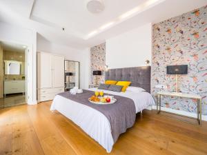 CENTRAL SUNNY PENTHOUSE - Premium apartment