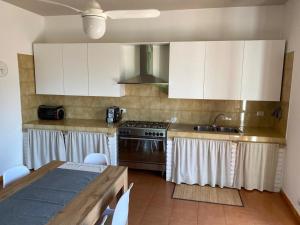 Villa al mare con giardino e parcheggio privato