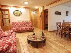 Demi-chalet 5 pièces, 10 pers, terrasse, sauna, parking - FR-1-676-22