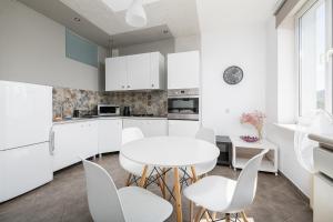 RentPlanet - Apartament przy Hali Mirowskiej