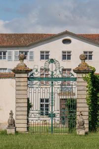 B&B / Chambres d'hotes Chateau des Perichons : photos des chambres