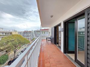 Two rooms 5 minutes from the beach