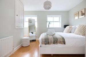 The Guildford Getaway - 3BDR with Garden