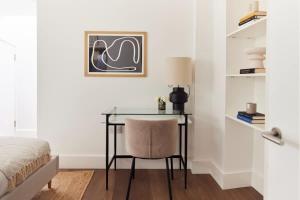 The Ravenscourt Park Escape - Bright 2BDR Flat