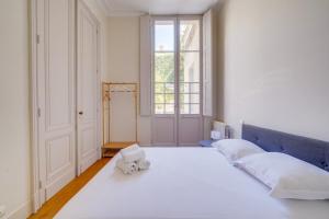 Bel appartement avec terrasse et parking privé