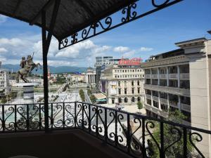 Main square - Palace La Grande 150 m2