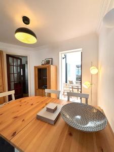 Central Mews House Close to Beach with Parking