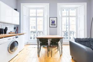 Stylish central Camden apartment E1