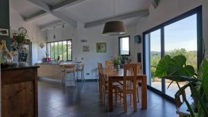 Maisons de vacances Villa - 8 people - 4 bedrooms - Swimming pool : photos des chambres