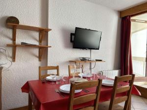 Studio modernisé PMR, balcon sud 4 pers - Montgenèvre - FR-1-330D-33