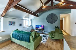 Spacious 2 Bedroom Coach House in Cley Norfolk