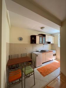 Victoria Apartment