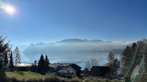Traumsee Lodge am Traunsee in Gmunden mit 180 Grad See- und Traunsteinblick