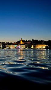 Traumsee Lodge am Traunsee in Gmunden mit 180 Grad See- und Traunsteinblick