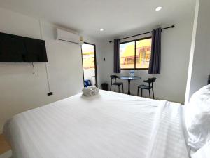 Patong Canal Villa R201