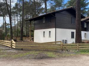 Maisons de vacances Maison familiale en bordure du lac - O bois flotte : photos des chambres