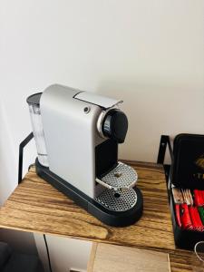 La Bulle Suspendue, Avenue de Champagne