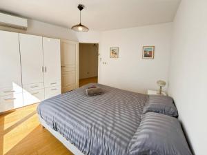 CAM103 - Beau 2 pièces avec terrasse