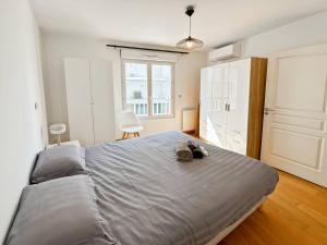 CAM103 - Beau 2 pièces avec terrasse