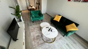 Self Check in Luxury apartment