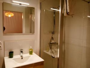 Appartements Les studios de la gare linge cafe the inclus wifi : photos des chambres