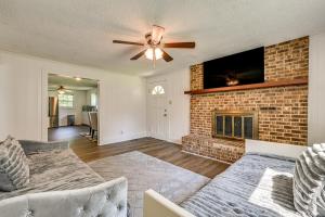 Near Hospitals Charming Home with Yard in Charlotte