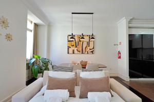 Mbird Baixa Deluxe With Elevator