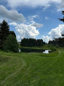 Lécrin ardéchois - Calme, forêt, lac privé