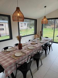 Lécrin ardéchois - Calme, forêt, lac privé