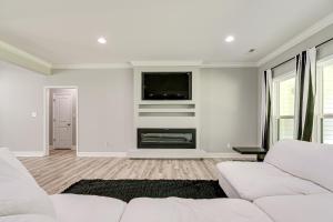 Secluded 18-Acre Retreat in Staley with Game Room