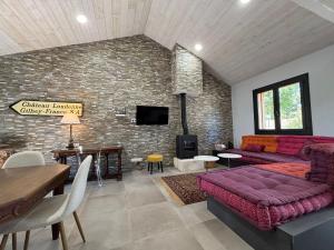 Maisons de vacances SAS Loudenne Gouache, Ecottage Walter dans le parc de Loudenne : photos des chambres