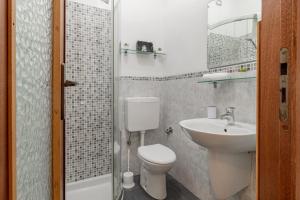 H11 CASA HOLLY Parcheggio - Sanremo