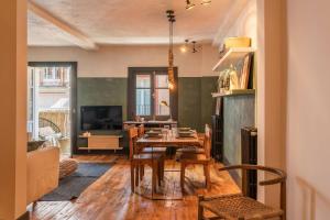 Indah - 2 bedrooms in Centro