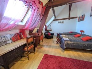 B&B / Chambres d'hotes Chateau de Quesmy : photos des chambres