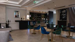 Hotels Logis Hotel & Restaurant - Les Tuileries : photos des chambres