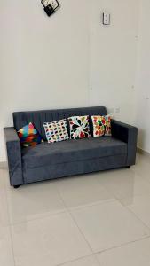 Comfy 2bhk flat with beautiful view- Pallikarnai