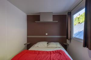 Campings Les Rives d’Auzon confort 8 pers : photos des chambres
