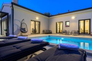 Villa Suri by Istrialux