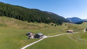 Chalets Chez Merlin : photos des chambres