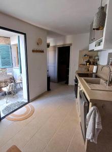 Centre village, appartement en RDC